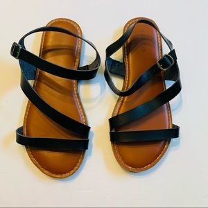Torrid Black Strappy Sandals Flats Size 9